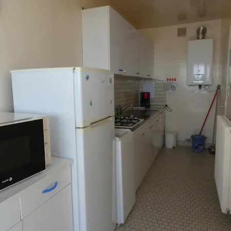 Avec Alcove, Face Mer, 50m De La Avec Balcon Et Garage Prive A - Fr-1-323-417 Apartment